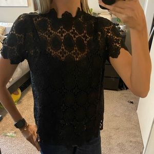Short sleeve lace top!